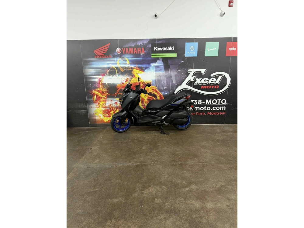 Yamaha Xmax 2024 alt