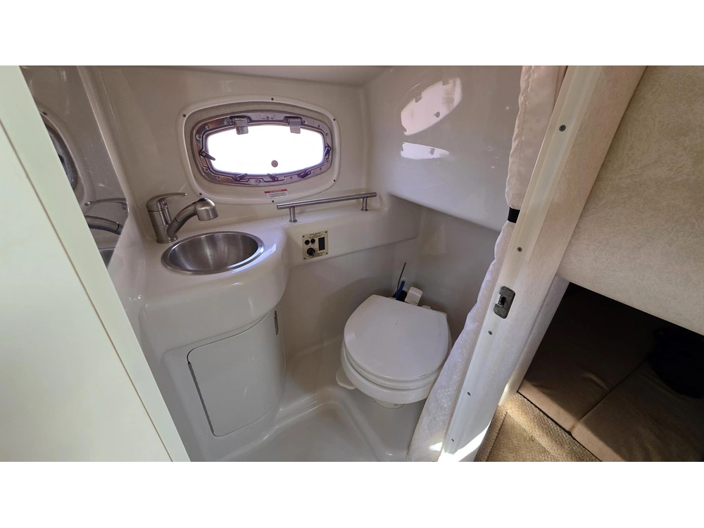 Sea Ray Sundancer 260 2012 alt