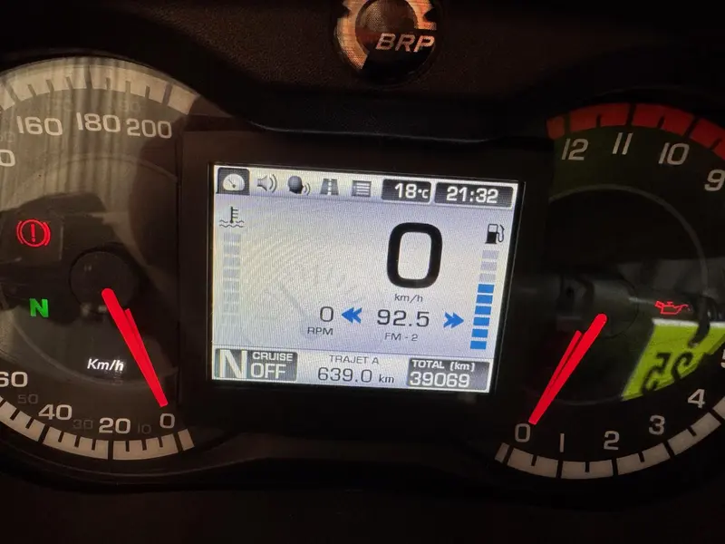 2011 Can-Am SPYDER RT BASE SM5