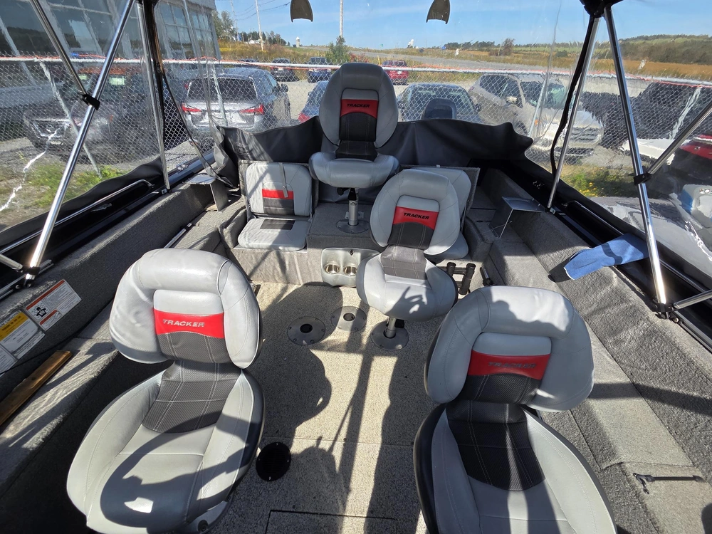 None Tracker Targa V18 alt