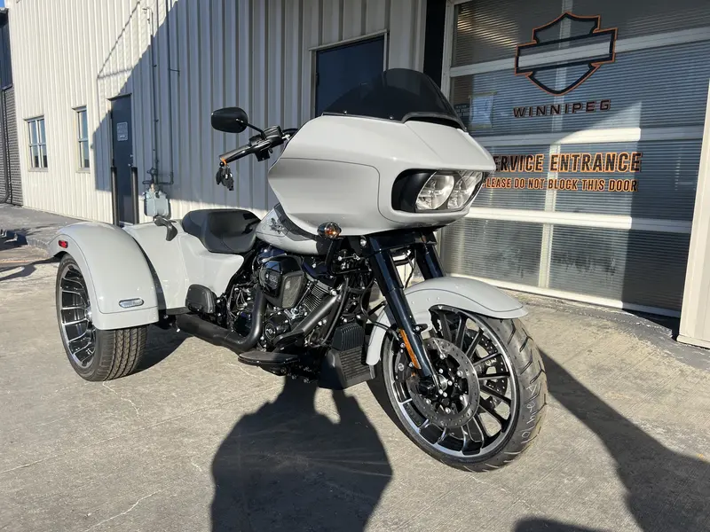 Harley-Davidson ROAD GLIDE 3 2025