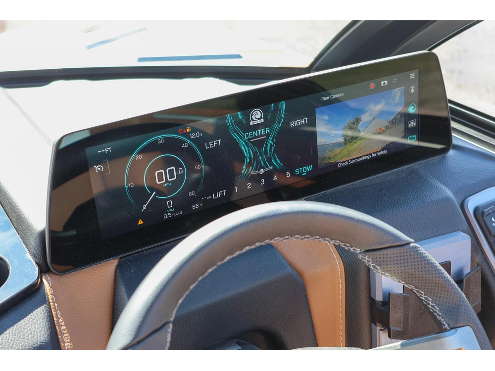 2026 Malibu 23 Lsv alt