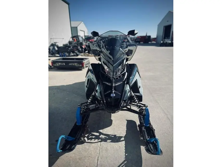 2026 Polaris 850 TITAN ADVENTURE ULTIMATE 155 1.8"