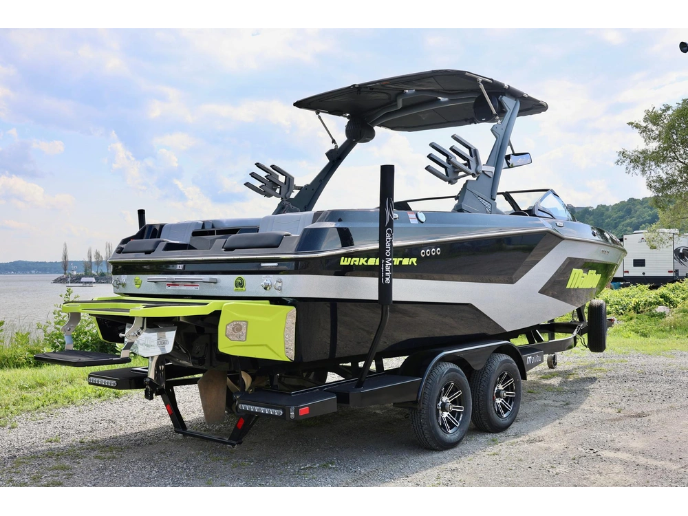 2025 Malibu 22 Mxz alt