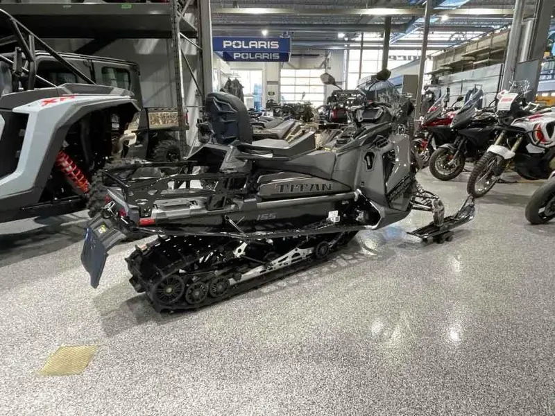 2025 Polaris 650 TITAN ADVENTURE 1.8'' 7S