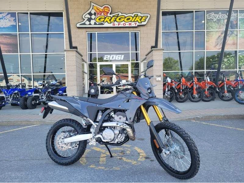 Suzuki Dr-z4s 2025 alt