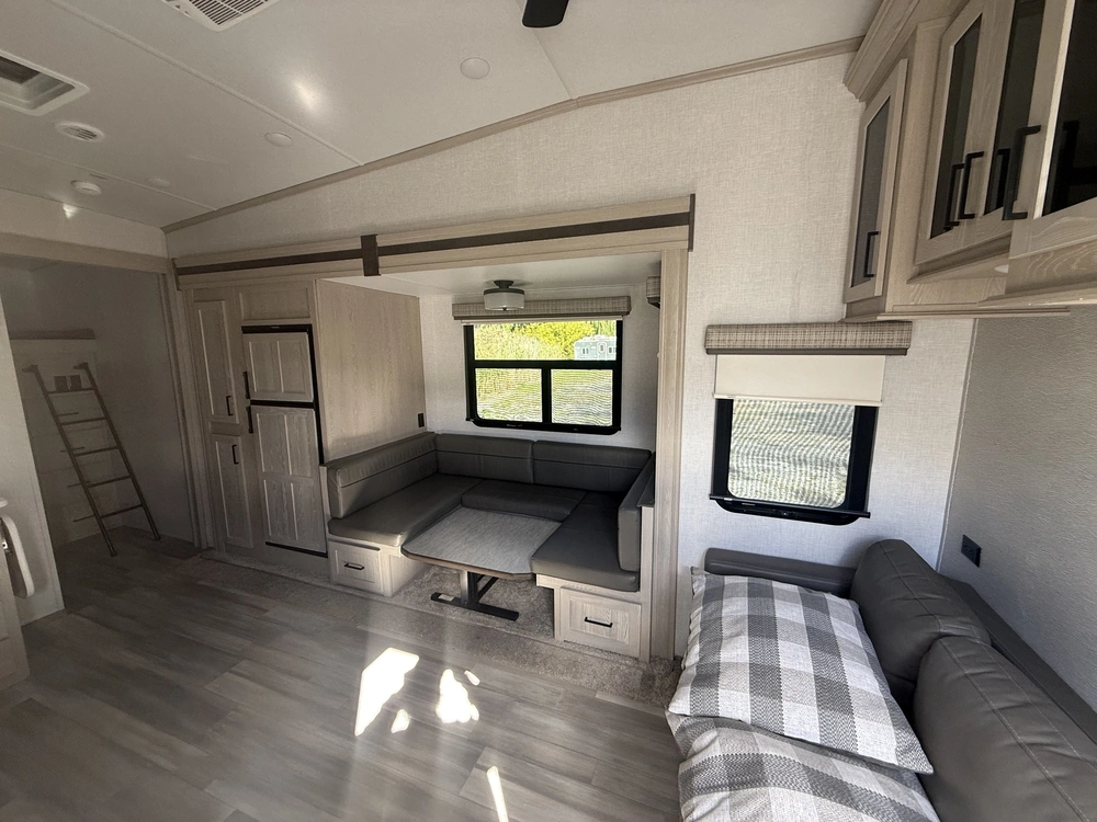 Forest River Flagstaff 529bh 2021 alt