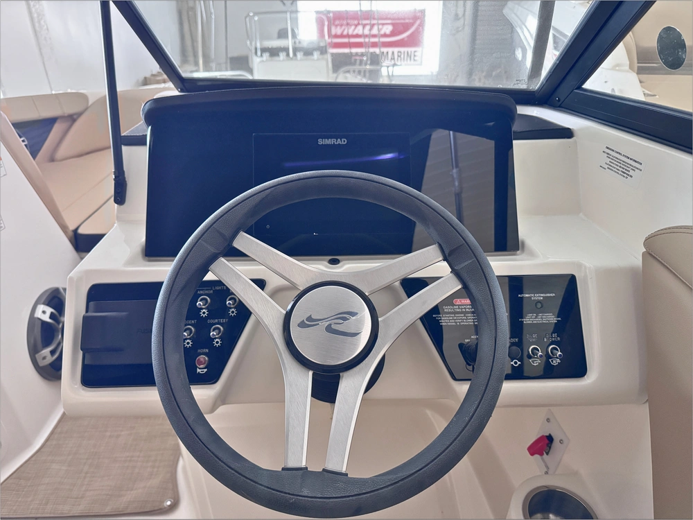 2023 Sea Ray Spx 190 No Luxury Tax* alt