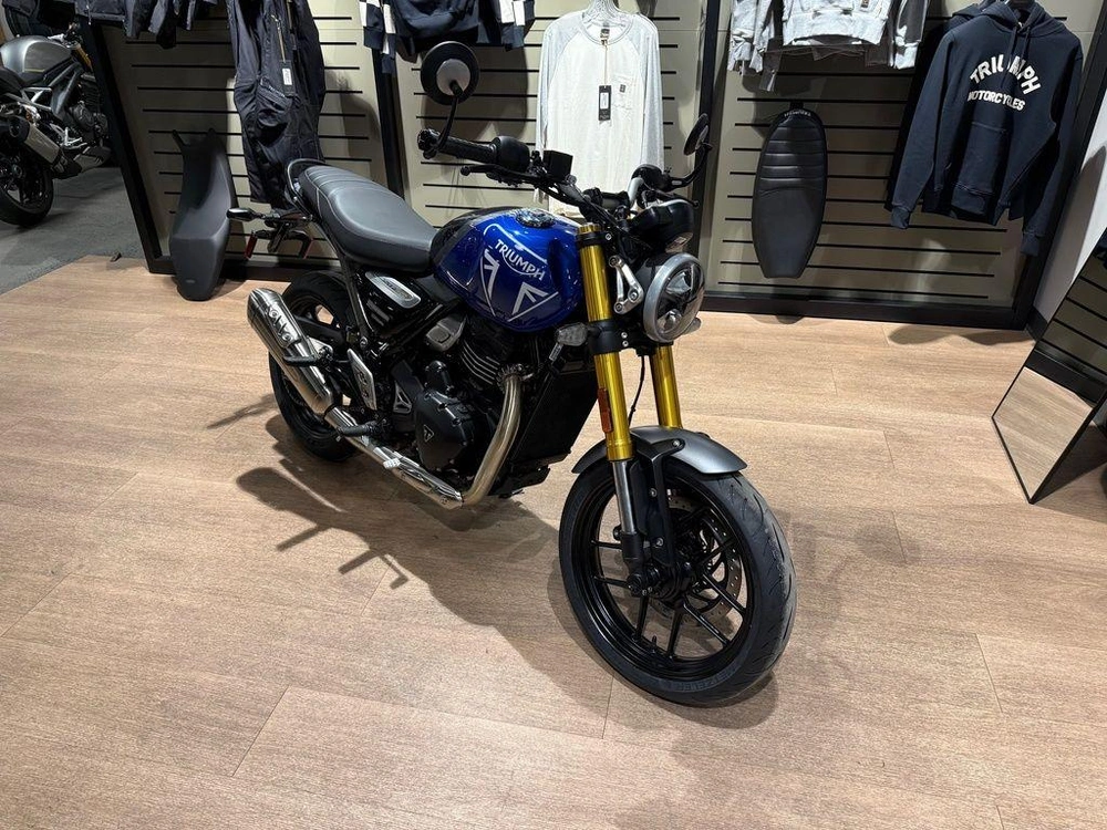 2025 Triumph Speed 400 alt