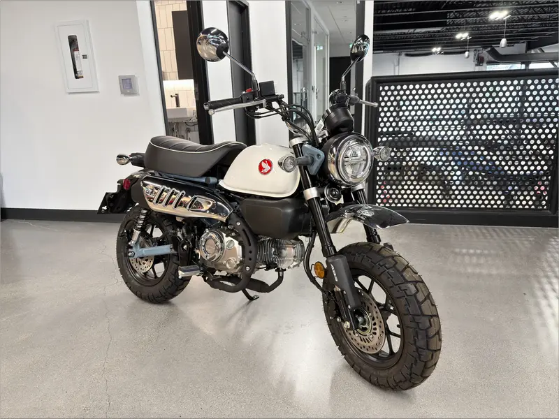 2025 Honda Monkey thumbnail 2