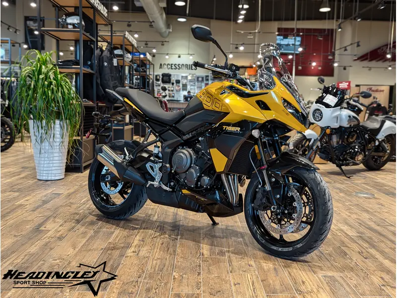 2026 Triumph Tiger Sport 800 // Cosmic Yellow/Sapphire Black