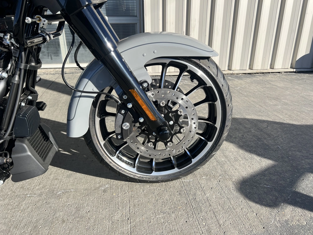 2025 Harley-davidson Road Glide 3 alt