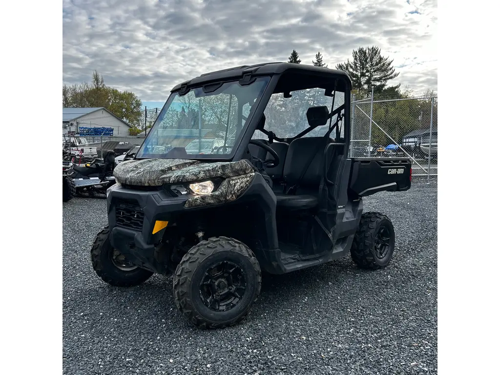2021 Can-Am Defender DPS