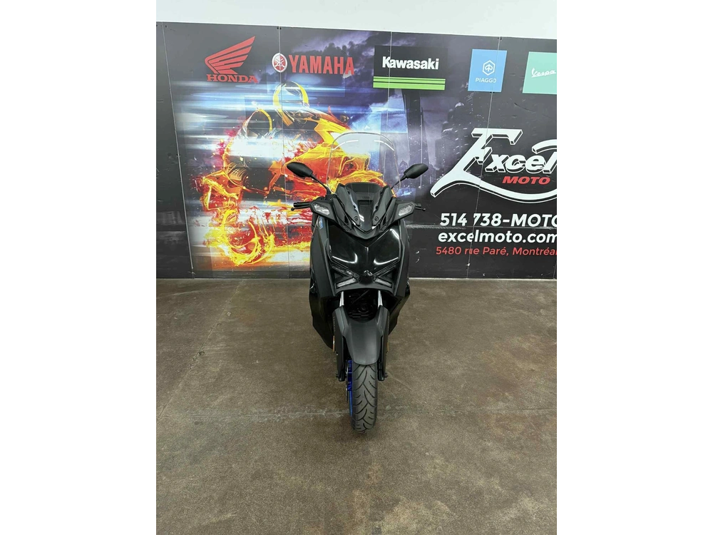 2024 Yamaha Xmax alt