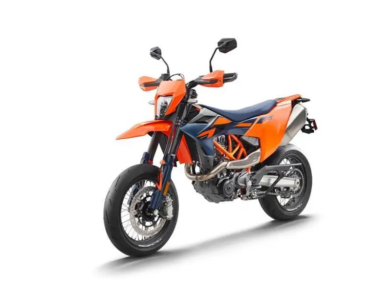 2026 KTM 690 SMC R