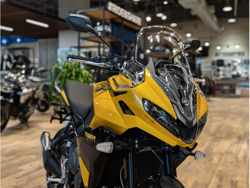 2026 Triumph Tiger Sport 800 // Cosmic Yellow/Sapphire Black