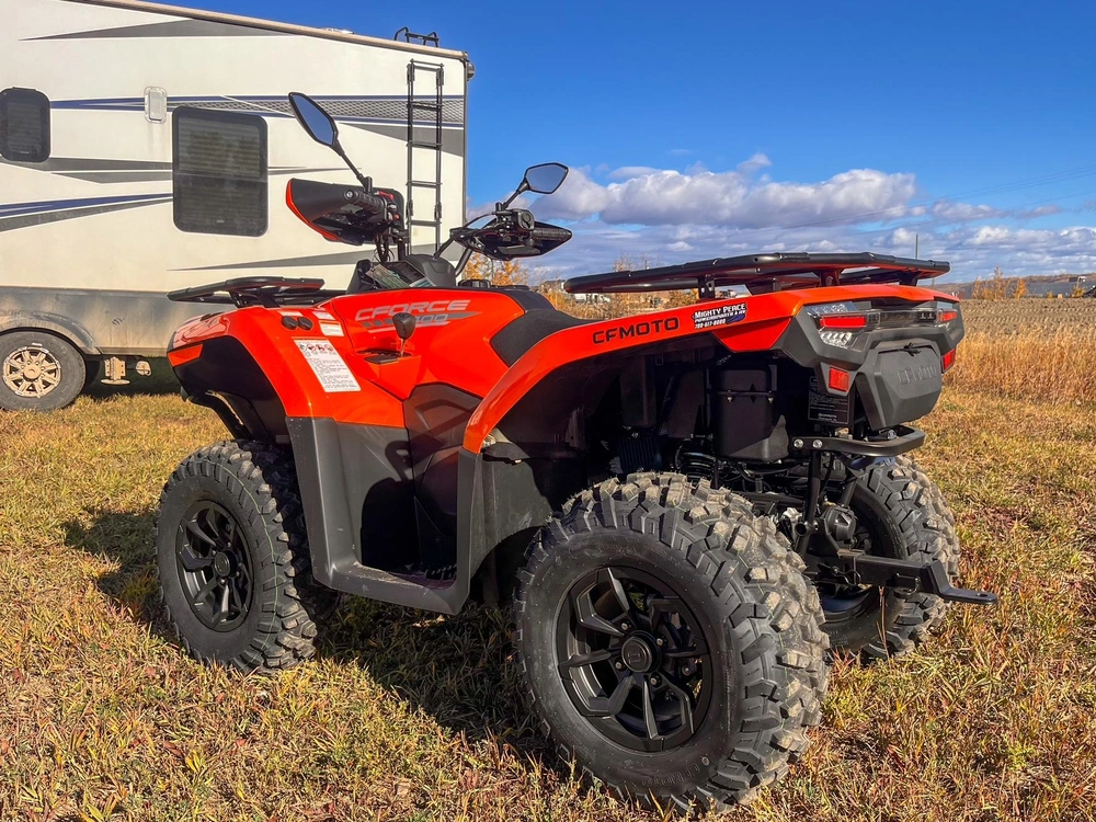 2025 Cfmoto Cforce 400 alt