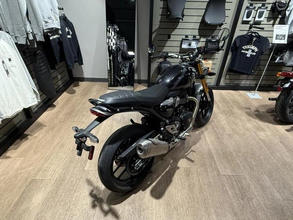 2025 Triumph Speed 400 alt