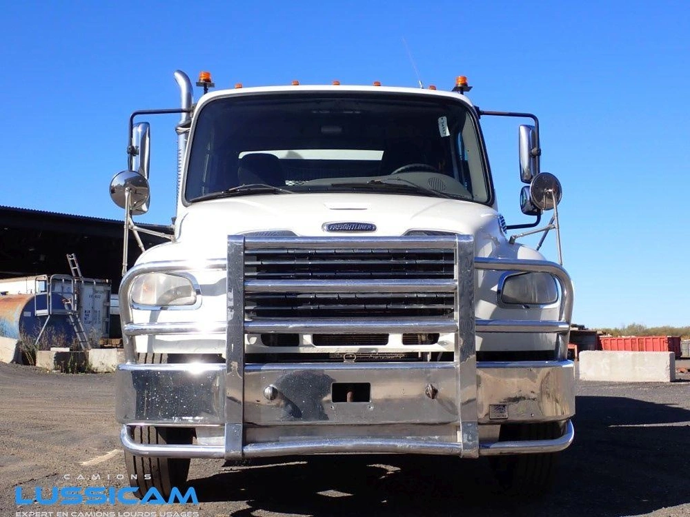 Freightliner M2-106 2014