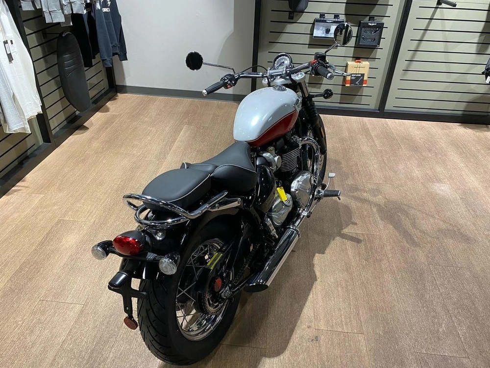 2025 Triumph Bonneville Speedmaster alt