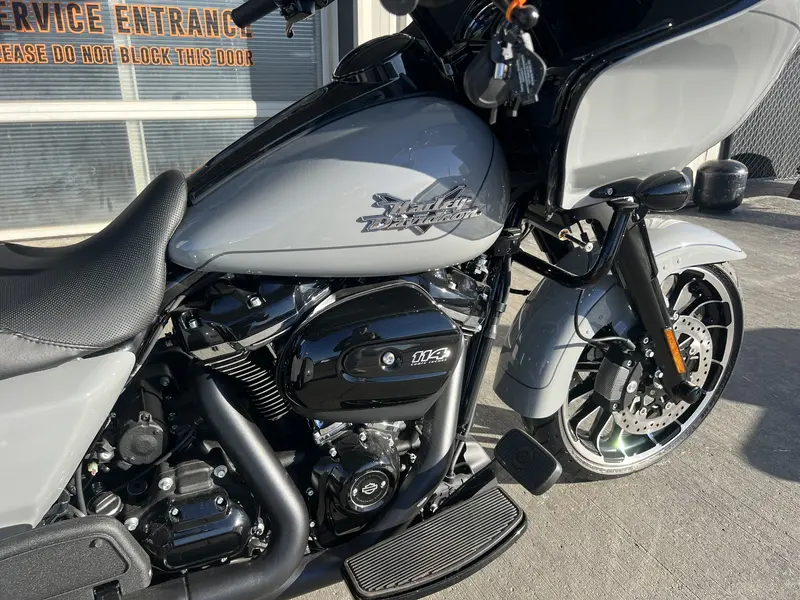 Harley-Davidson ROAD GLIDE 3 2025