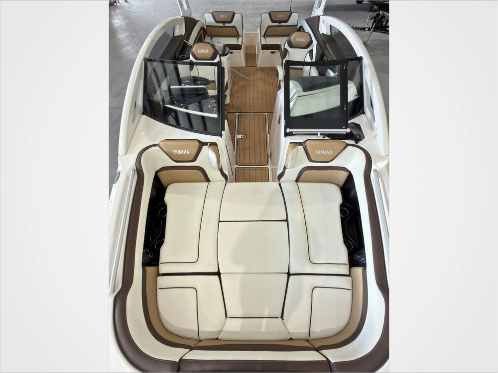 2022 Yamaha 275sd Luxury Day Boat Only 52 Hours / No Luxury Tax* alt