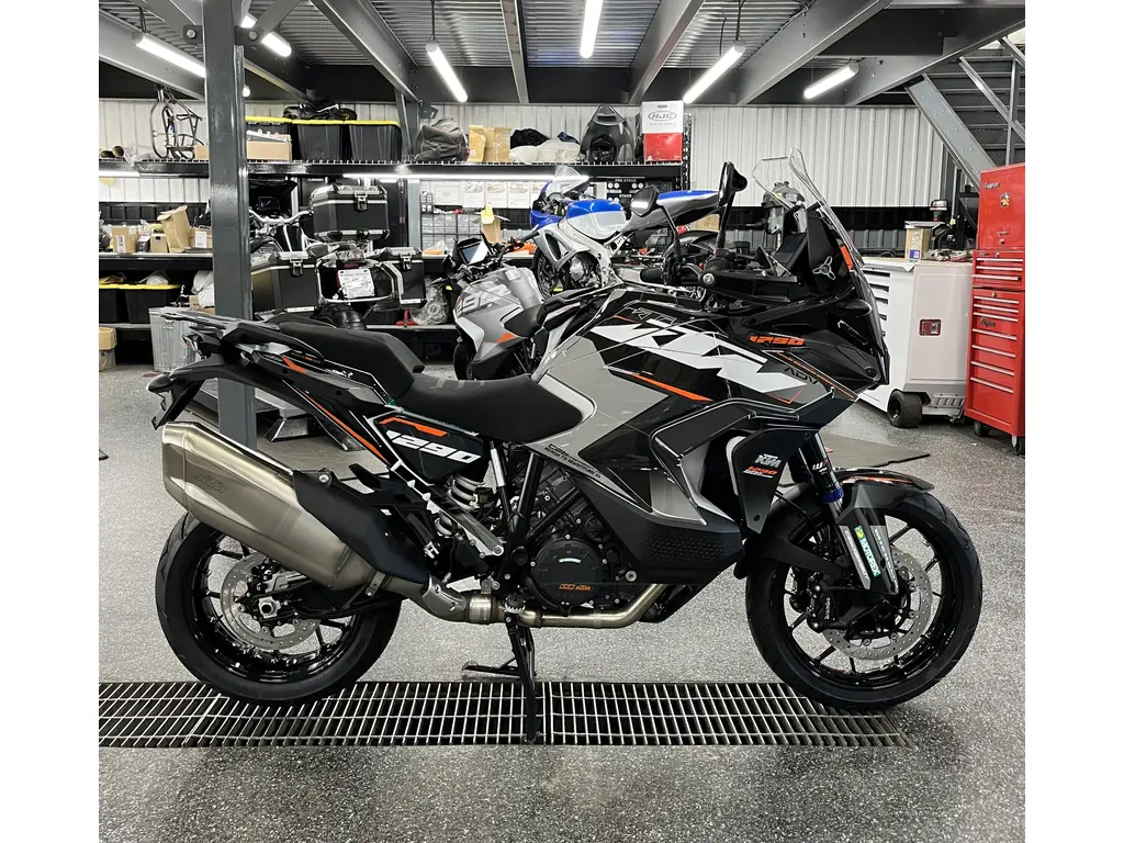 KTM 1290 ADVENTURE S  2024