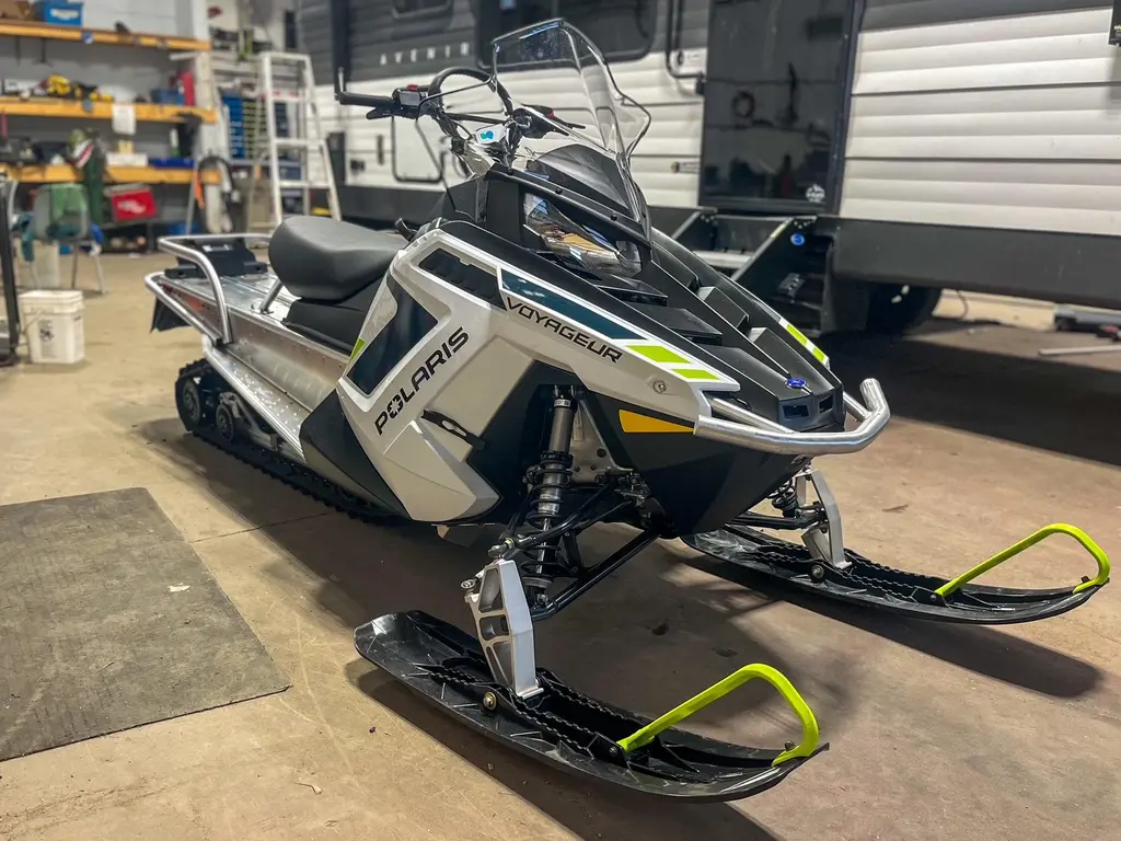 2025 Polaris Voyageur 550 155 ES