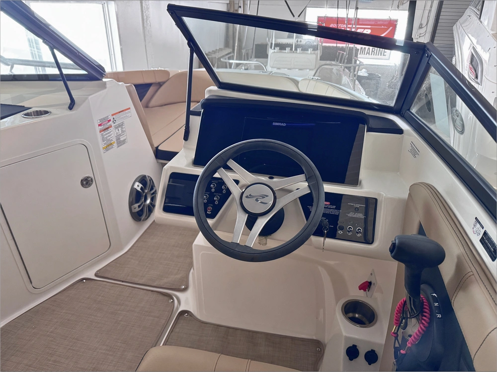 2023 Sea Ray Spx 190 No Luxury Tax* alt