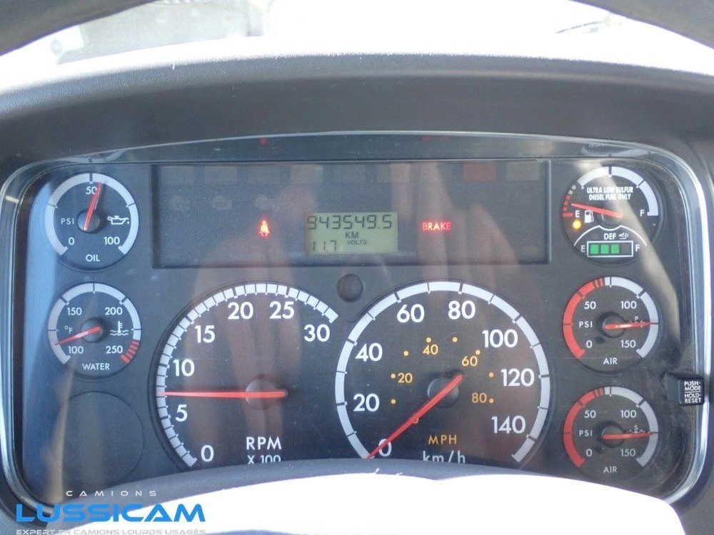 Freightliner M2-106 2014