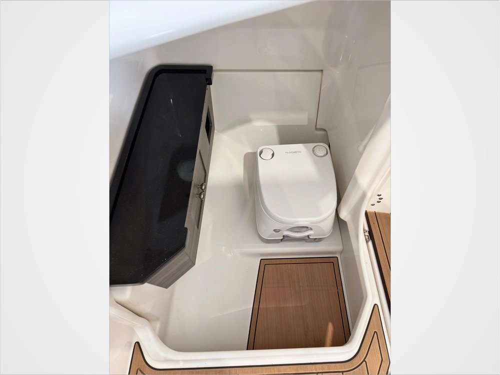 2022 Yamaha 275sd Luxury Day Boat Only 52 Hours / No Luxury Tax* alt