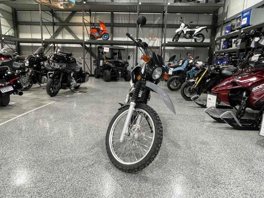 2025 Yamaha Xt250 alt