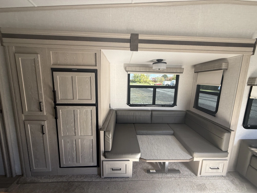 Forest River Flagstaff 529bh 2021 alt