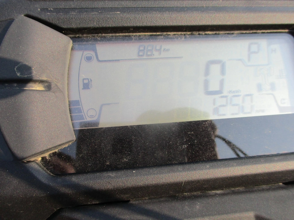 2024 Can-am Renegade X Mr 1000r Silver & Red alt