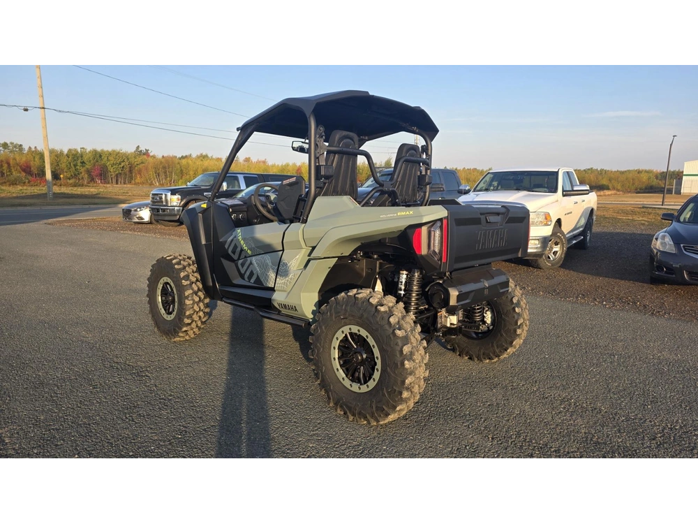 2026 Yamaha R-max 2 Xt-r alt