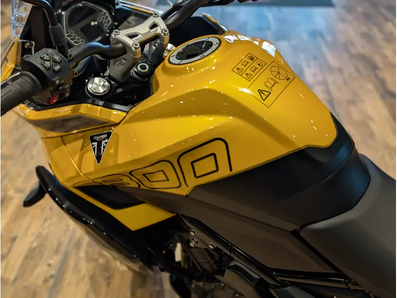 2026 Triumph Tiger Sport 800 // Cosmic Yellow/Sapphire Black
