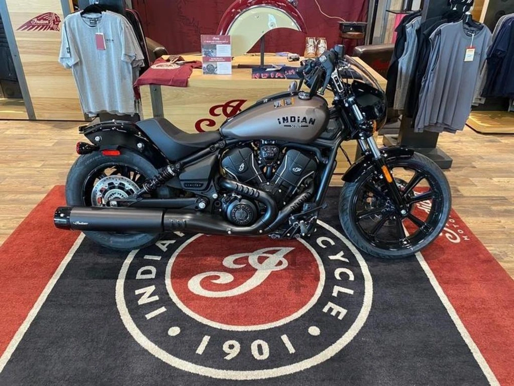 2025 Indian Motorcycle Sport Scout Limited + Tech alt