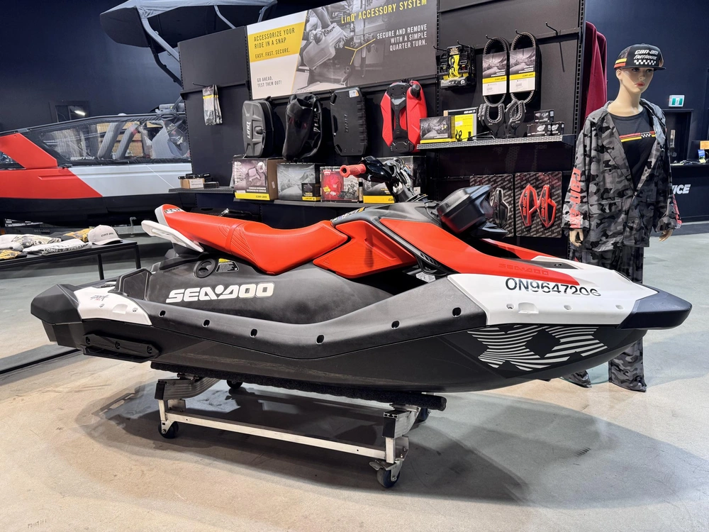 2025 Sea-doo Spark 3up Trixx 90 (sound) - Demo alt