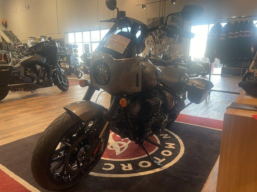 2025 Indian Motorcycle Sport Chief Rt alt