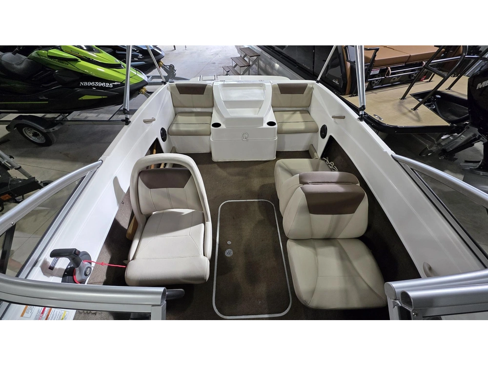 Bayliner 175 2014 alt