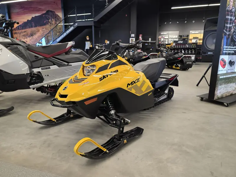 2026 Ski-Doo MXZ 200