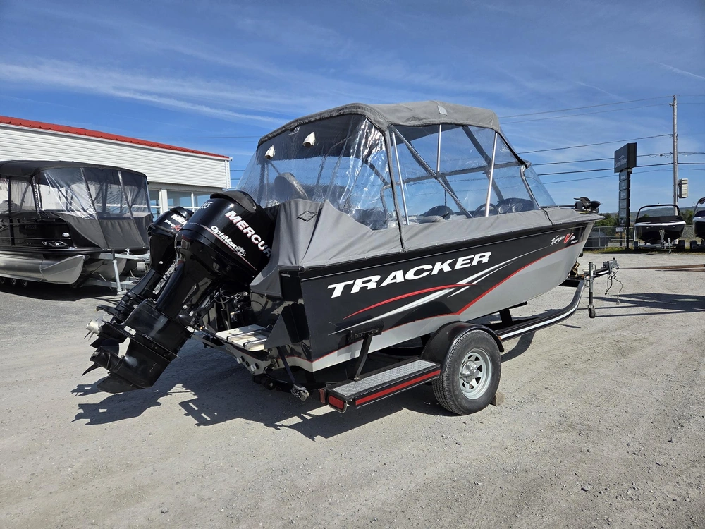 Tracker Targa V18 None alt