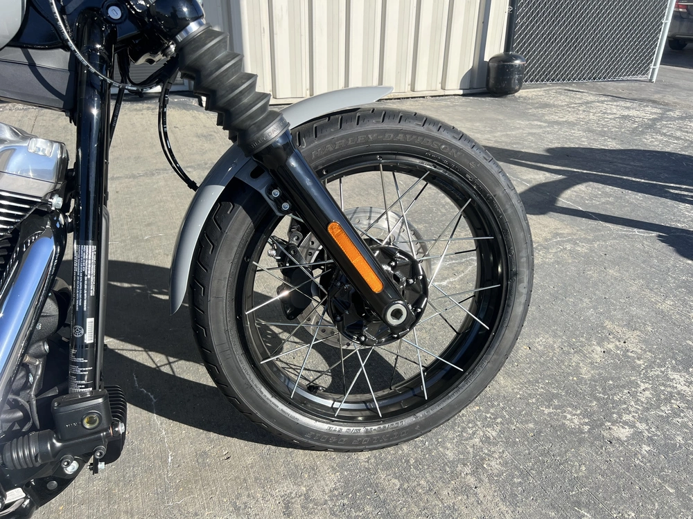 2025 Harley-davidson Street Bob alt