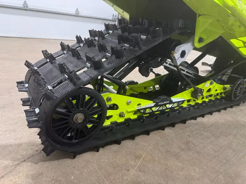 2026 Polaris INDY VR1 850 Matte Light Blue Metallic / Neon