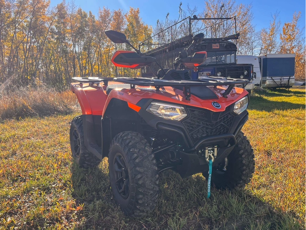 2025 Cfmoto Cforce 400 alt