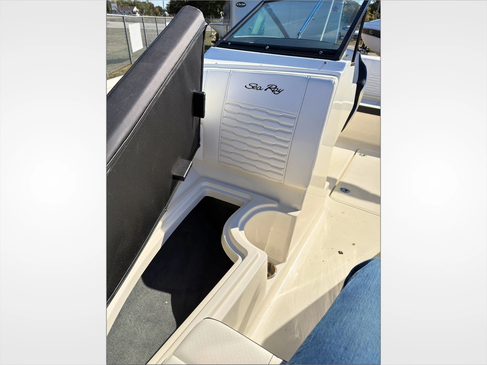 2023 Sea Ray Spx 190 Ob alt