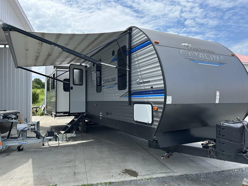 Catalina 333 Rets 2020 alt