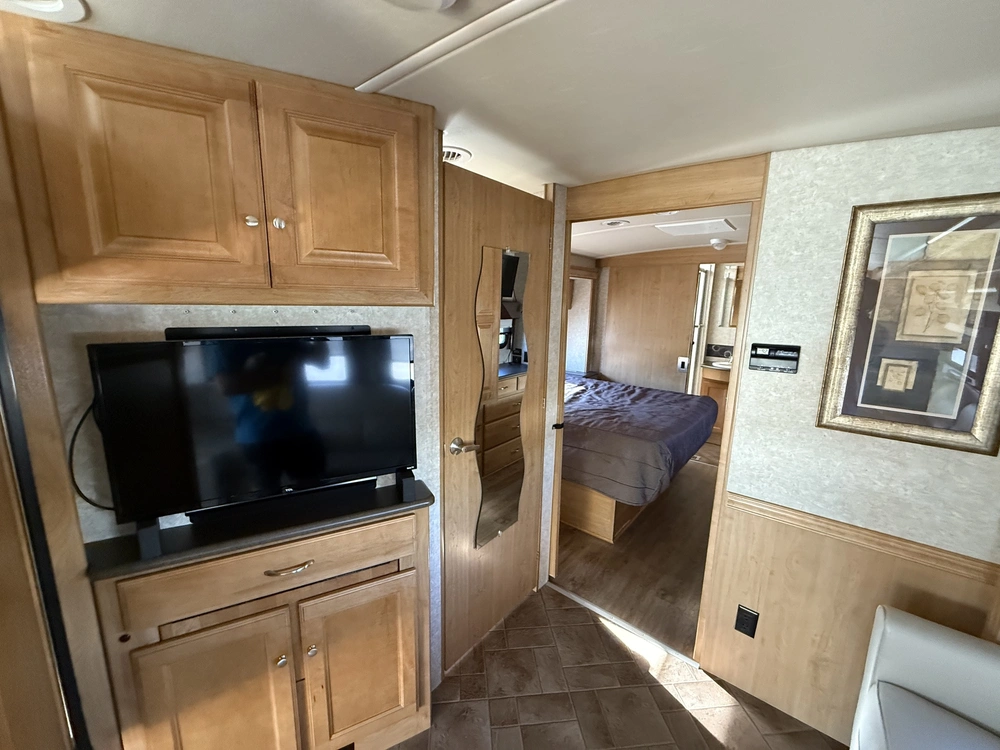 Winnebago Sunstar Itasca 35rf 2011 alt