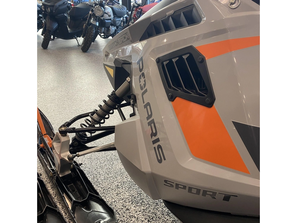 2025 Polaris 550 Switchback Sport 144 alt