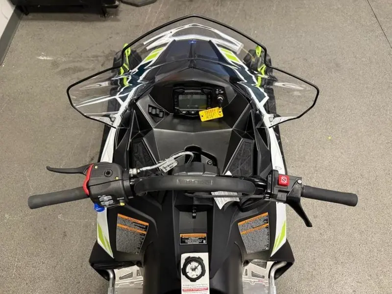 2025 Polaris 550 VOYAGEUR 155ES